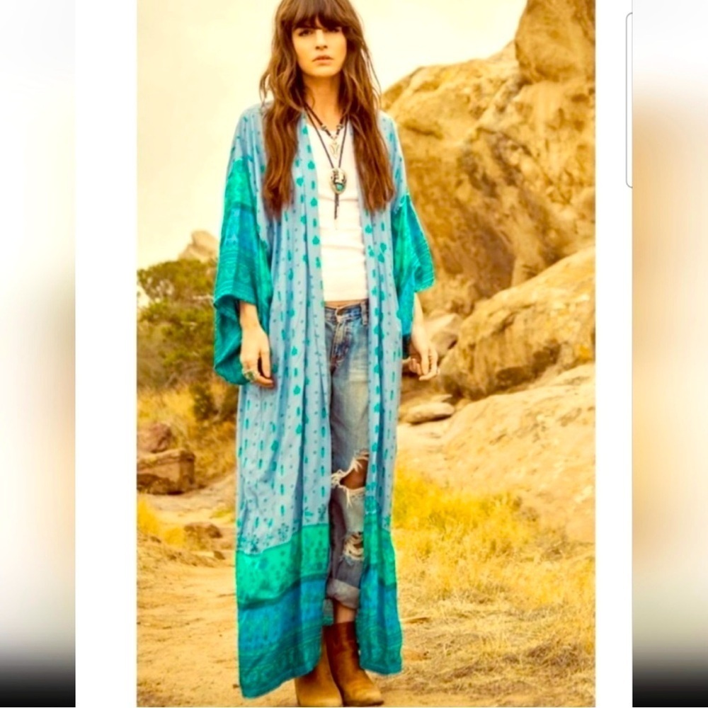 Spell and the Gypsy  Vintage Desert Wanderer Blue Kimono Robe